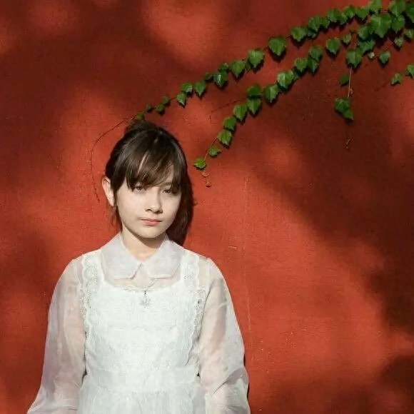 世界上最美的混血双胞胎长大了！