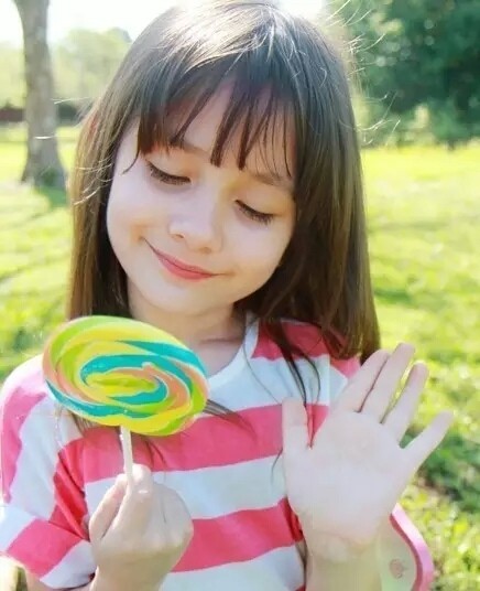 世界上最美的混血双胞胎长大了！