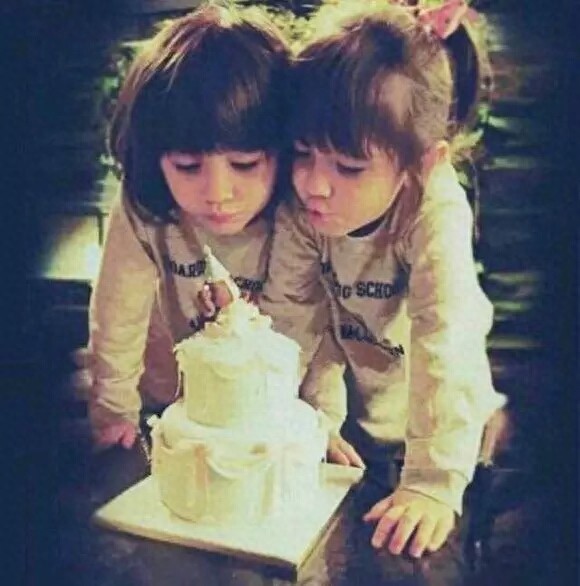 世界上最美的混血双胞胎长大了！