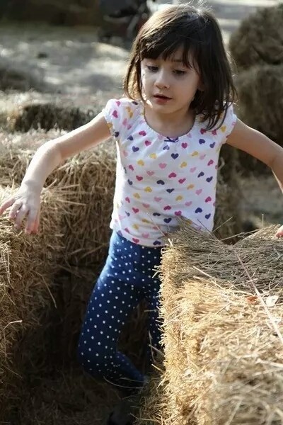 世界上最美的混血双胞胎长大了！