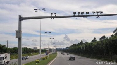 ​道路上那么多种摄像头 教你分辨哪些是拍违章的