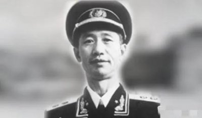 ​抗战时期的八路军386旅，旅长是瘸子，政委是瞎子，参谋长是瘦子