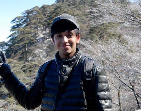 印度小伙乘坐中国高铁被震撼：开了一夜还在中国，简直太大了！