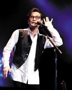 ​罗大佑资料，罗大佑的音乐风格(罗大佑的歌曲风格更多的是一种深沉)