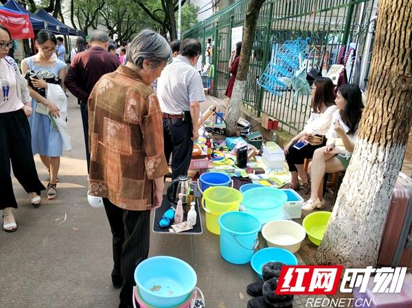长沙大学毕业跳蚤市场（湘潭大学毕业季）(1)