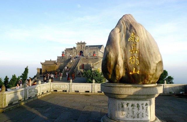 旅游湖南十大特色景区介绍(湖南热门景点一览) 1