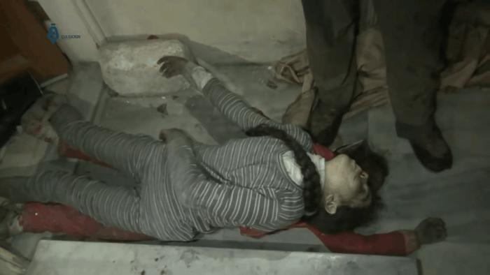 叙利亚化武袭击视频更多疑点曝光,尸体成“道具”被任意摆拍