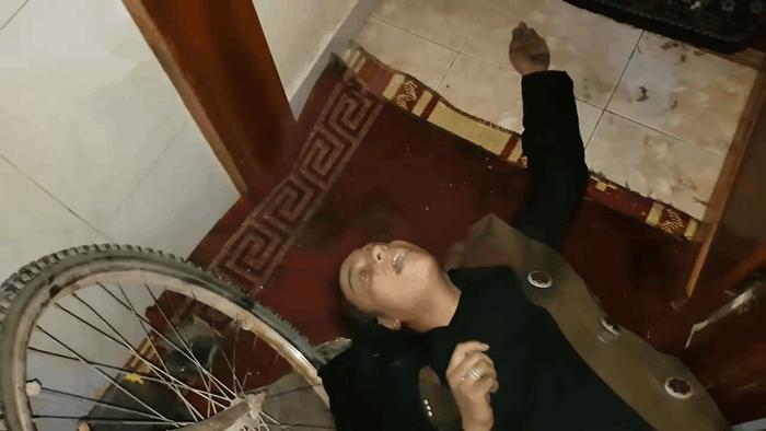 叙利亚化武袭击视频更多疑点曝光,尸体成“道具”被任意摆拍