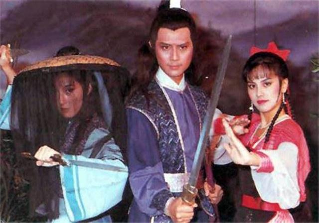 各版本《倚天屠龙记》屠龙宝刀大对比,你喜欢哪个?(中)