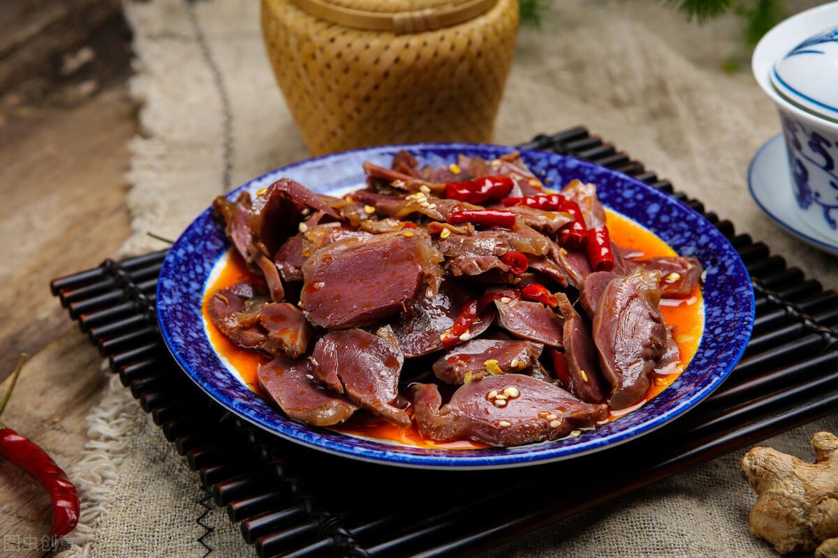 鸡肫鸭肫哪个好吃(鸡胗和鸭胗有什么区别)(图1) 鸡肫鸭肫哪个好吃(鸡胗和鸭胗有什么区别)(图1)