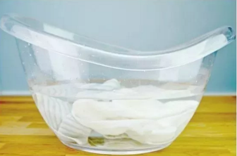 衣服上的502胶水怎么去除小窍门(去除衣服上502胶水妙招)