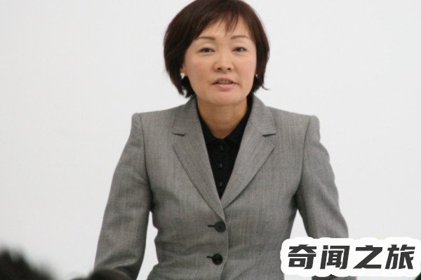安倍昭惠为何不生(安倍昭惠为啥没生一男半女)(2)_