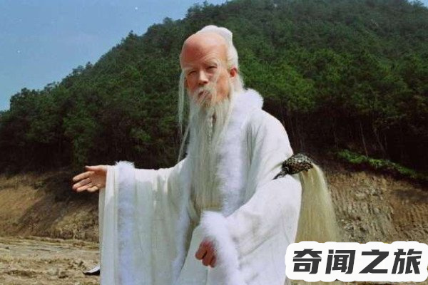 元始天尊的师尊是鸿钧老祖（原始天尊和如来佛谁厉害）(1)_