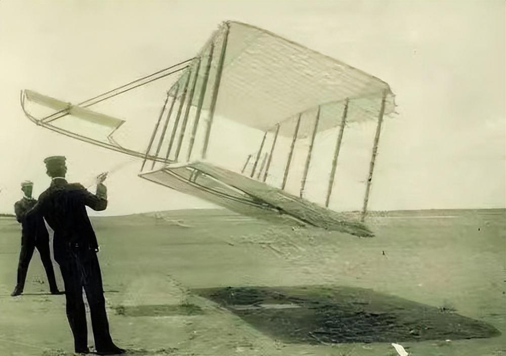 发明飞机的兄弟是谁(飞机的发明灵感来源)