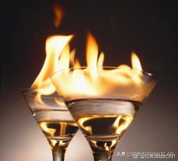 伏特加的正确饮用方法（解锁日常饮用伏特加的正确姿势）(8)