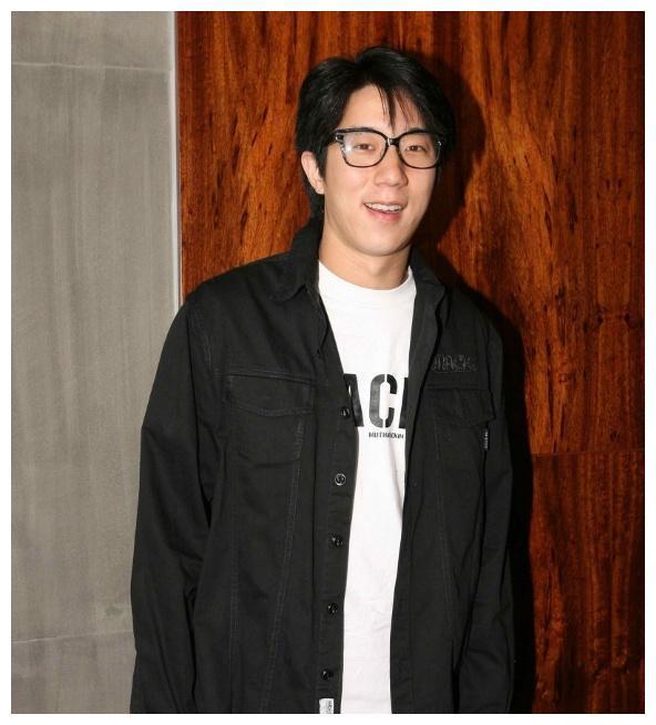 房祖名近照曝光,卷入胜利事件仍发福明显