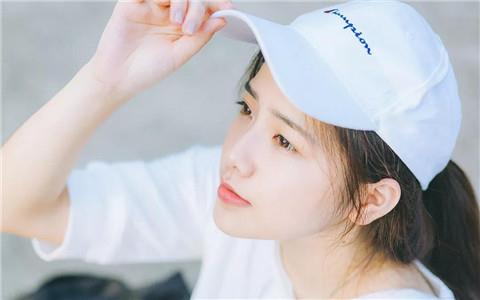 女朋友与他人发生争执，应该如何处理？