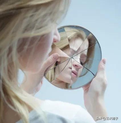 父母离异的孩子心理毛病（父母离异后孩子的5种心理）(2)