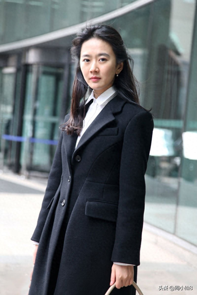 孙梅竞，娱乐圈影视女演员，眉宇间颇似老戏骨演员“林青霞”