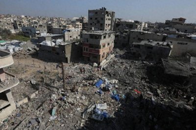 ​以军对加沙地带中部发动多轮炮击