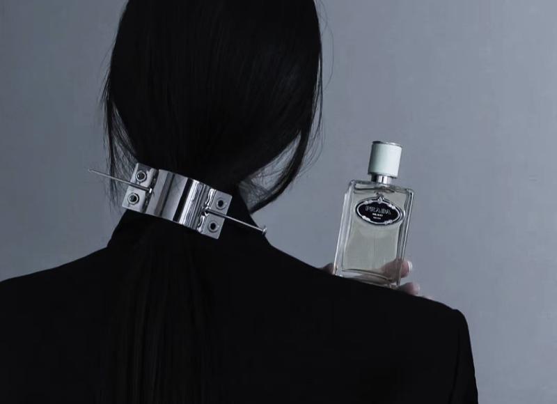 狮子座女生的口红品牌、穿搭风格以及形象定位