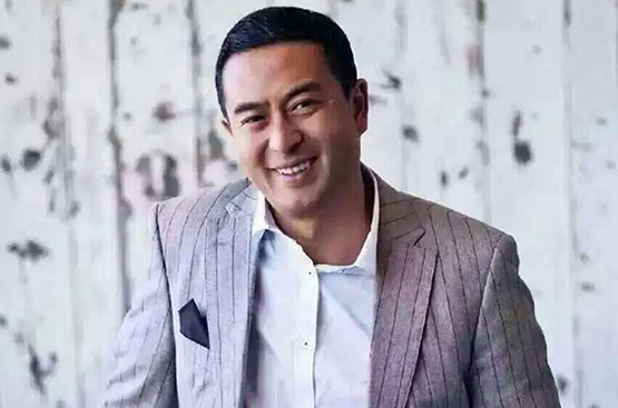 张嘉译的个人资料老婆是谁 曾经婚姻有坎坎坷坷