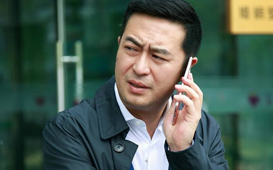 张嘉译的个人资料老婆是谁 曾经婚姻有坎坎坷坷