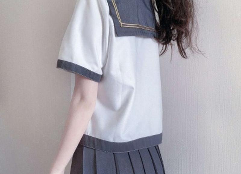  于谦和郭德纲正在说相声，台下有人大骂