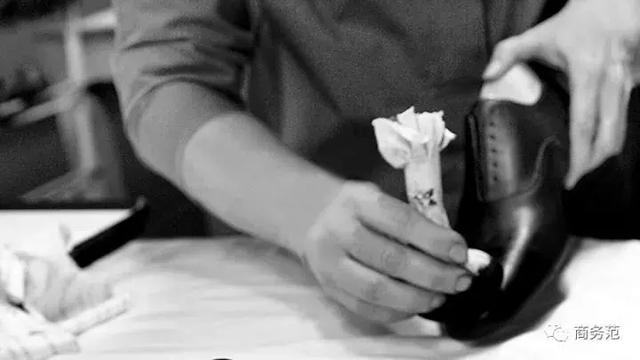 奢华低调的男士品牌（男人低调有品位）(31)