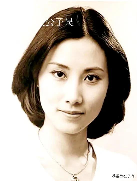 汪明荃为什么嫁罗家英（汪明荃情史离婚刘昌华）(5)