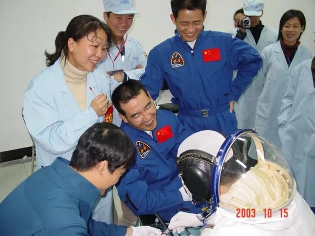 最近最有名的三位航天英雄（放牛娃飞行员航天英雄）(13)