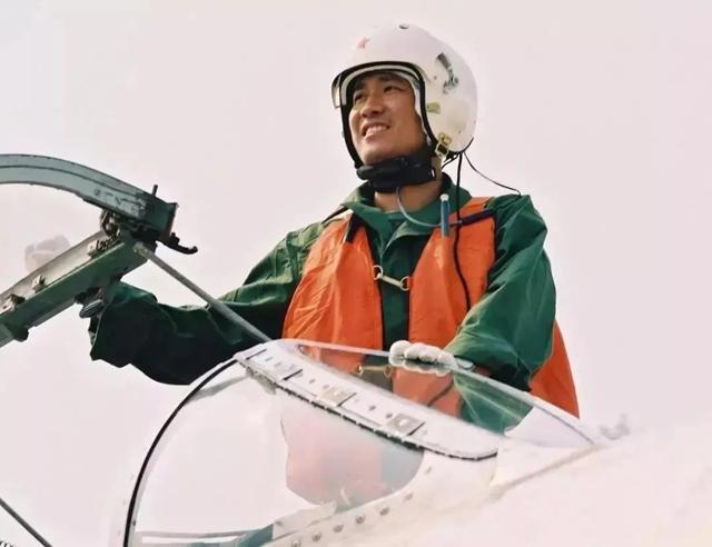 最近最有名的三位航天英雄（放牛娃飞行员航天英雄）(4)