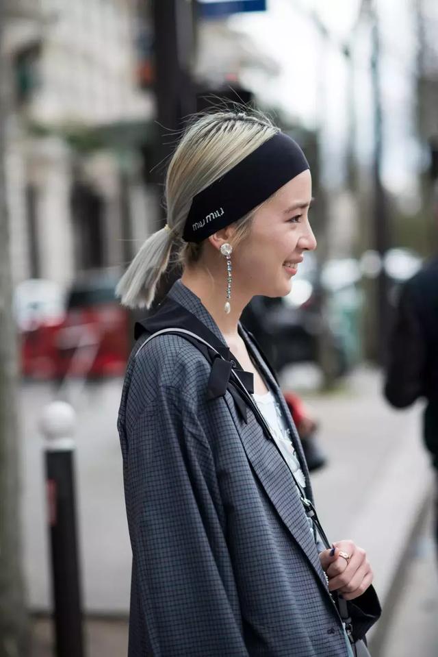 今年秋冬天流行什么发型（这九款发型简单利落又时髦）(40)