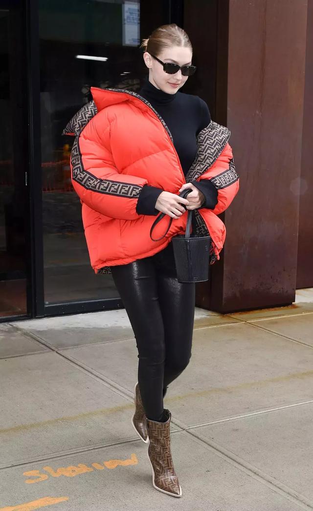 今年秋冬天流行什么发型（这九款发型简单利落又时髦）(3)