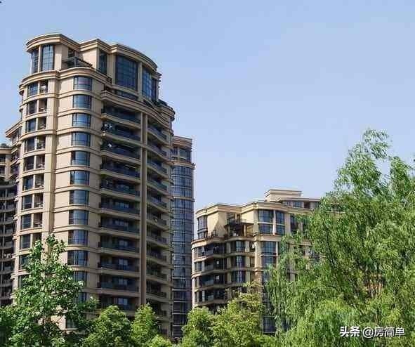 一共26层的楼房哪层最好（26层的房子几层最贵）