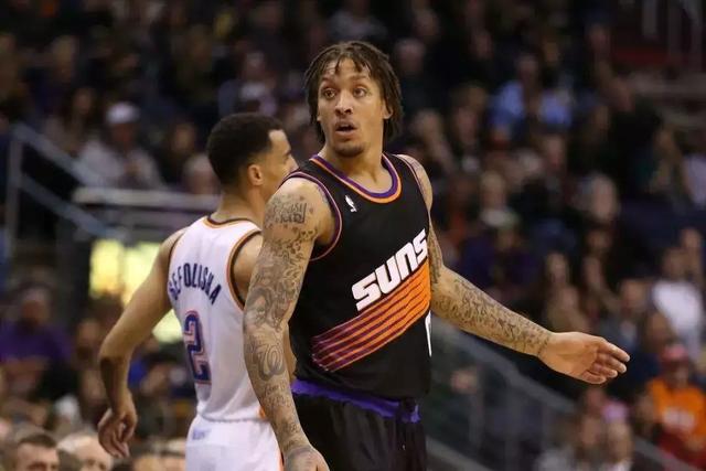 比斯利最新突破（生日夜19分完美表现）(8)