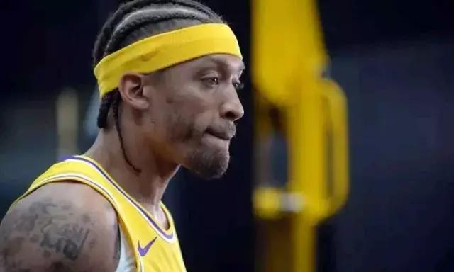 比斯利最新突破（生日夜19分完美表现）(5)