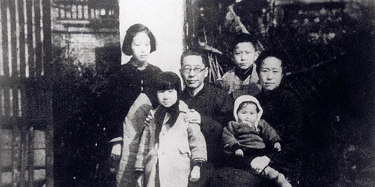 老舍为什么投湖自尽了（老舍为什么投湖）