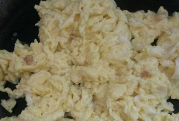 西红柿炒鸡蛋的制作步骤,西红柿炒鸡蛋过程50字图20