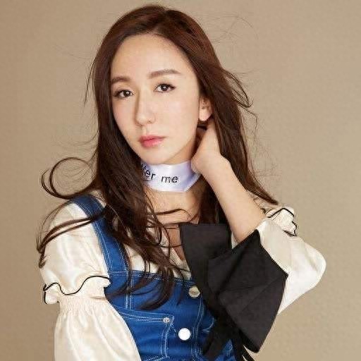 娄艺潇：辽宁省大连市美女演员、歌手