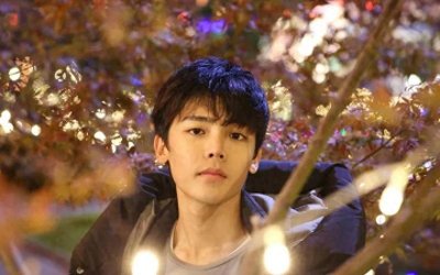 ​侯明昊，1997年8月3日出生于北京，中国内地男演员、歌手。