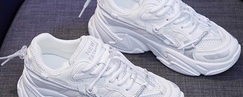 脚23公分穿多大的鞋子_男鞋39和40差多少厘米