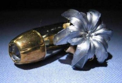 ​开花弹又被称为达姆弹，因威力巨大被彻底禁用