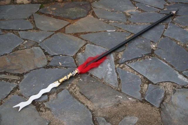 几种很特别的冷兵器，浮萍拐很实用，马槊威力大