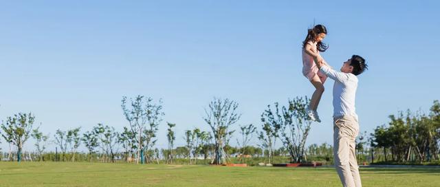 父亲节祝福短语10个字(父亲节不要只会说)(4)