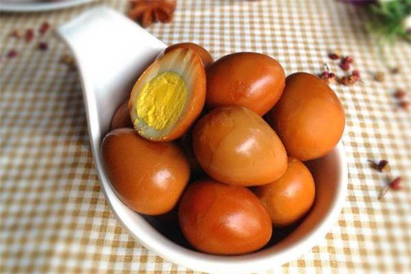 可乐卤蛋的做法 可乐卤蛋的热量高吗 可乐卤蛋的做法 可乐卤蛋的热量高吗