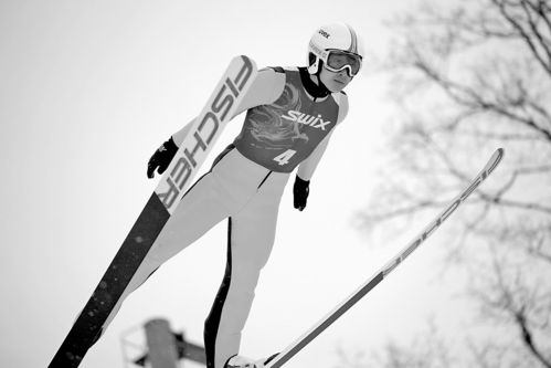 高台滑雪难度(滑雪大跳台要用什么雪)