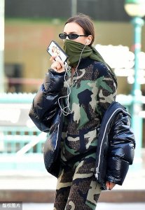 ​与C罗交往的感受，前女友伊莲娜：要求太多，满足不了他！