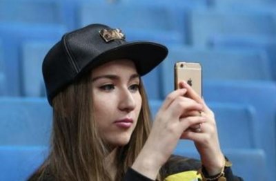 ​异域风情的绝美女子，可兰白克的前任女友，却早已嫁作他人妇