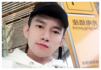 ​YY神豪上门骂哲粉后致歉靠阿哲全力拥护哲家军！